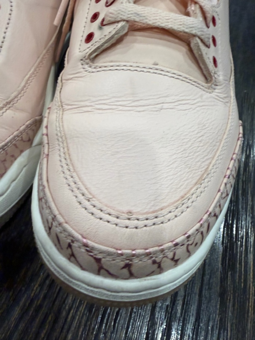 Nike Air Jordan 3 Valentine’s Day Treat Yourself -women’s size 12 - Picture 6 of 11